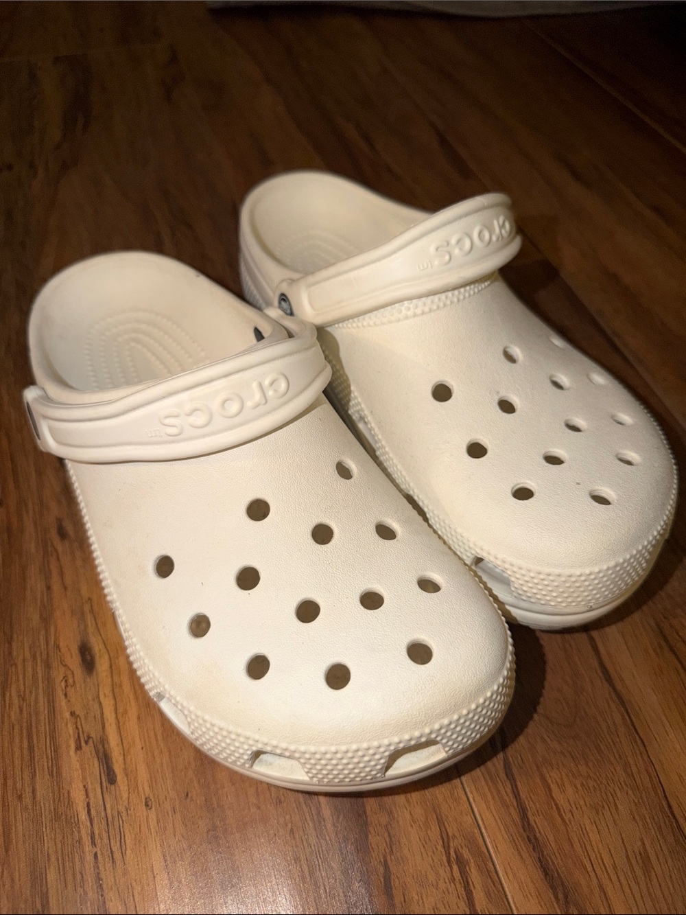 CROCS Kids Classic Clog in Off-White